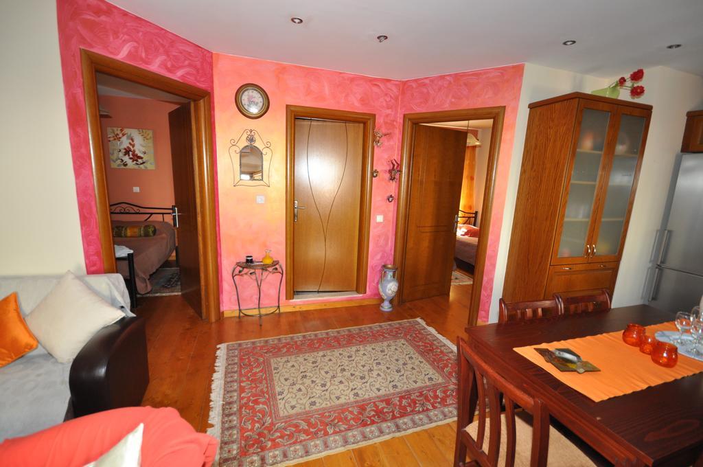 Villa Makrades ปาเลโอกัสไตรซา ภายนอก รูปภาพ
