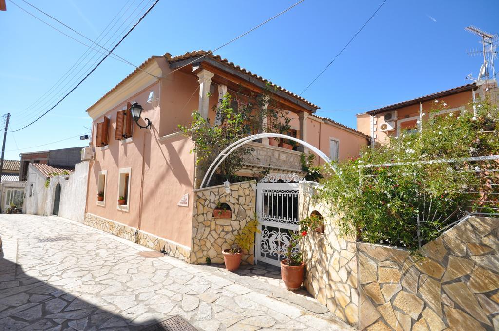 Villa Makrades ปาเลโอกัสไตรซา ภายนอก รูปภาพ